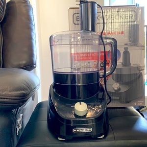 Black + Decker food processor